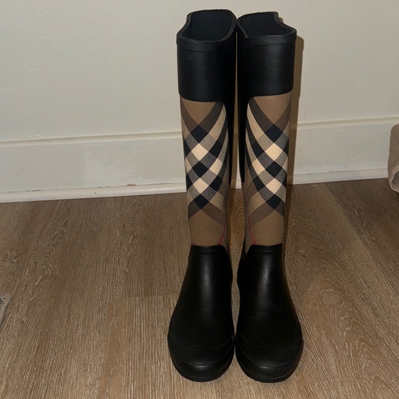 Burberry Black and Tan Plaid Rain Boots - Picture 1 of 4